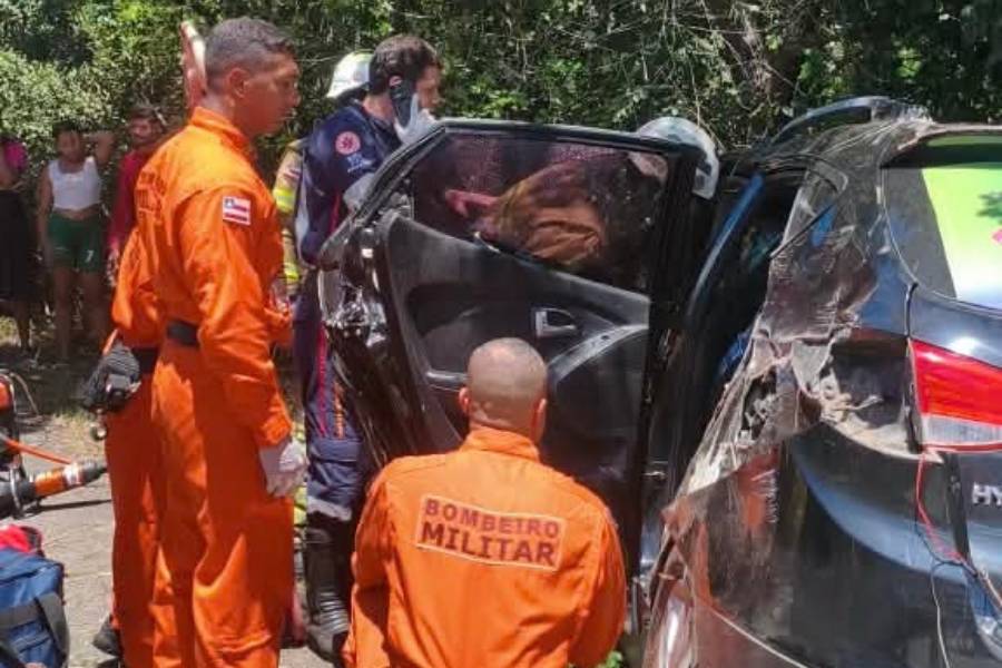 Acidente na Estrada da Cetrel deixa quatro feridos em Camaçari